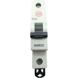 WYLEX NSB32 32A NSB BLACK CLIP MCB